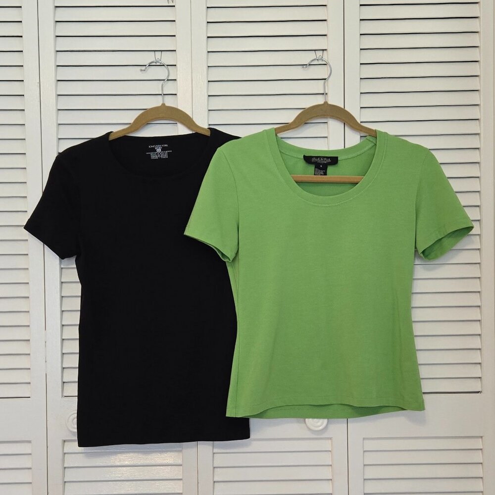 Bundle of 2 T-Shirts - 1 Jones New York and 1 Peck&Peck